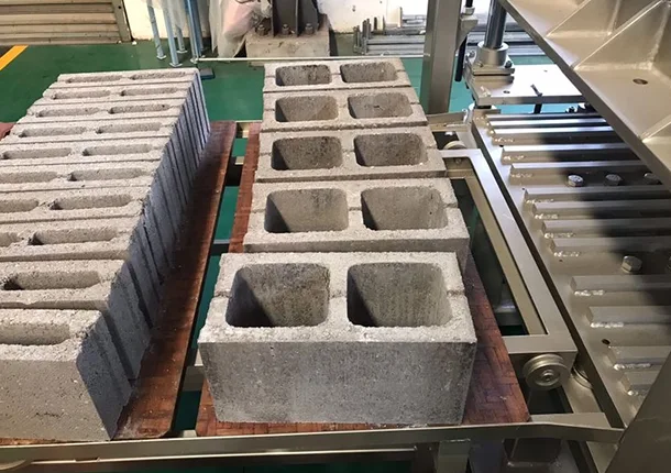 Зимбабведе сатуға арналған кірпіш жасайтын машиналар -ZCJK